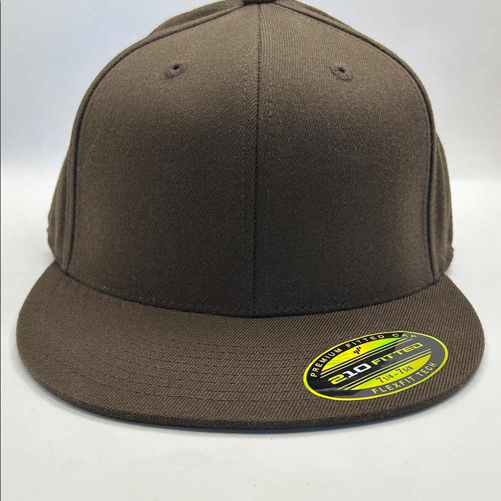 Brown Fitted baseball Cap. Brand new.  Never worn